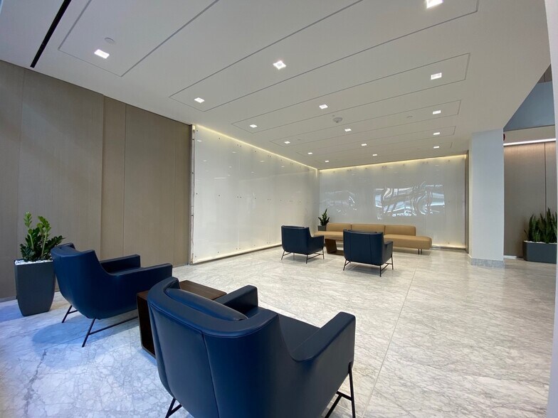 More Photos Of 1101 Vermont Ave NW, Washington Office For Lease