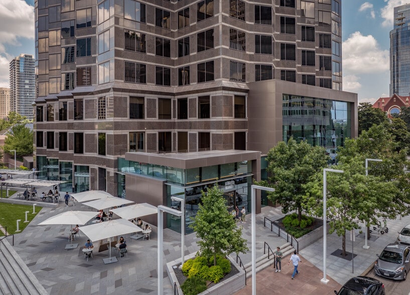 More Photos Of 2001 Ross Ave, Dallas Office For Lease