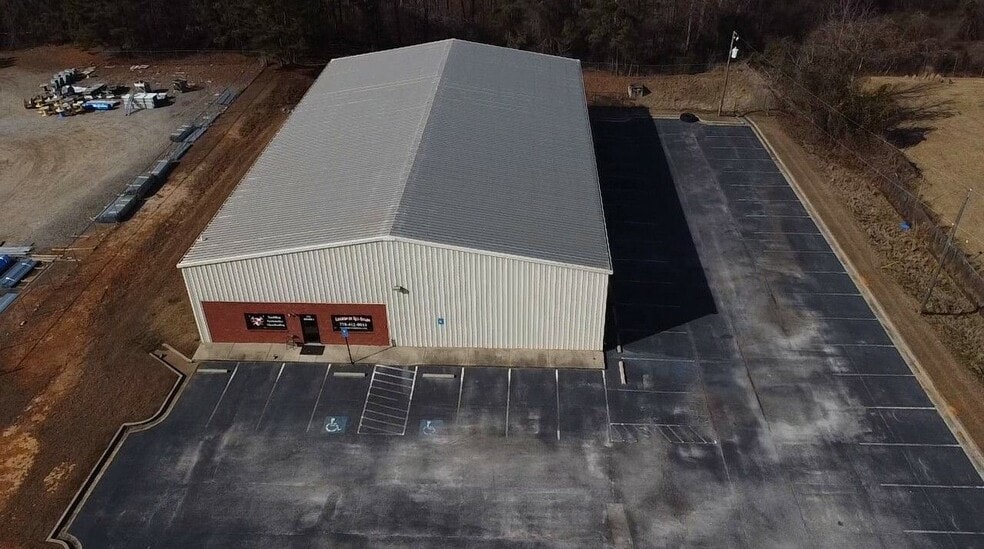 More Photos Of 1713-1715 Newnan Rd, Griffin Warehouse For Sale