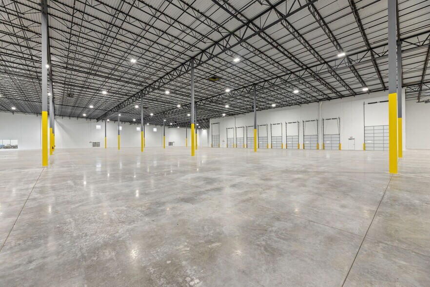 More Photos Of 3301 Enterprise Dr, Rowlett Warehouse For Sale