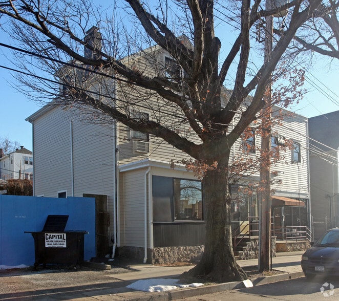 More Photos Of 15 S Macquesten Pky, Mount Vernon Office Residential For Lease