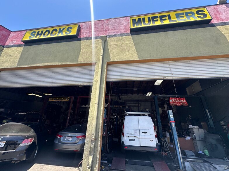 More Photos Of 1412 San Fernando Rd, San Fernando Auto Repair For Lease