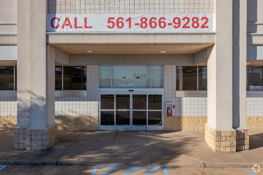 More Photos Of 3201 Seymour Hwy, Wichita Falls Drugstore For Sale