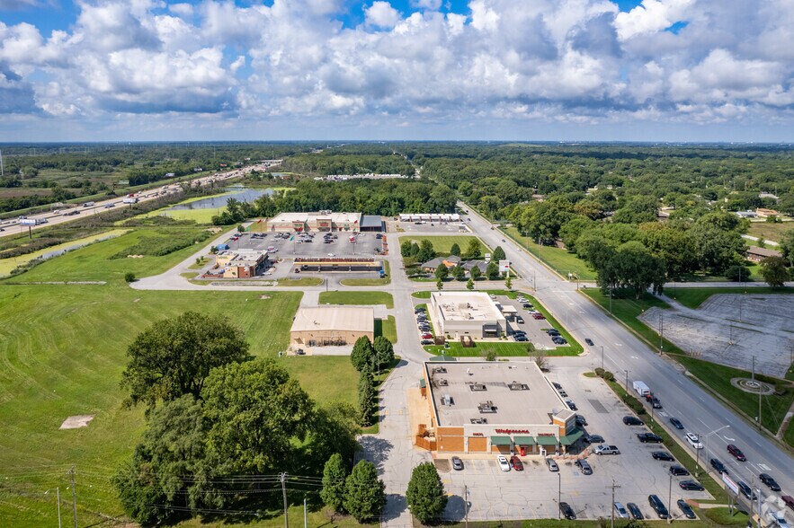 More Photos Of 1921-1931 25th, Gary Unknown For Lease