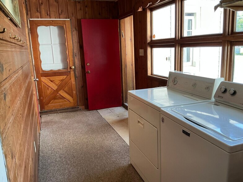 More Photos Of 2275 Duanesburg Rd, Duanesburg Veterinarian Kennel For Sale