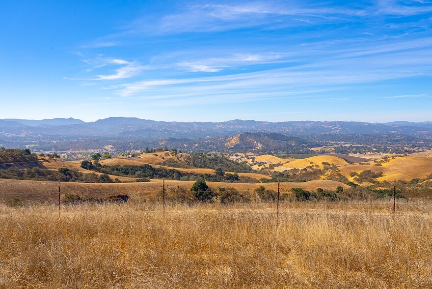 More Photos Of 0 E. 41 Hwy, Templeton Land For Sale