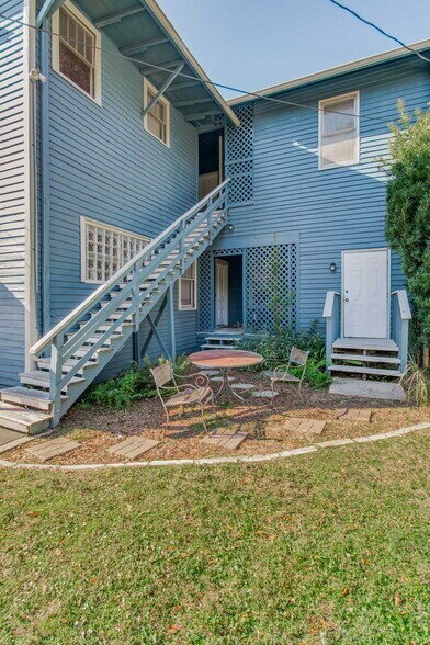 More Photos Of 1224 E Strong St, Pensacola Apartments For Sale