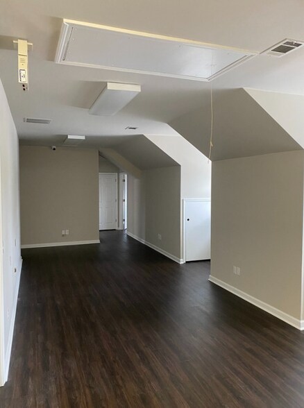 More Photos Of 889 Commerce Dr Sw, Conyers Loft Creative Space For Sale