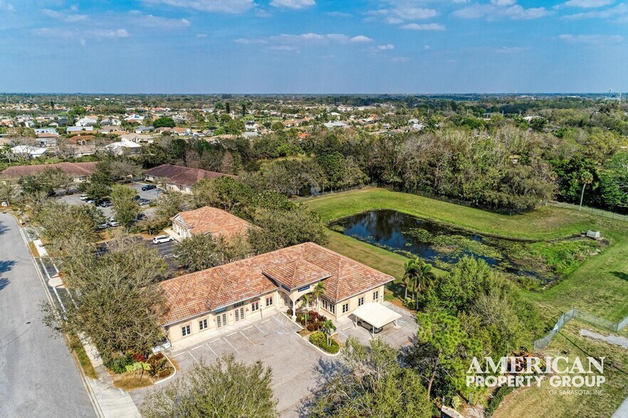 More Photos Of 5279-5283 Office Park Blvd, Bradenton Office For Sale
