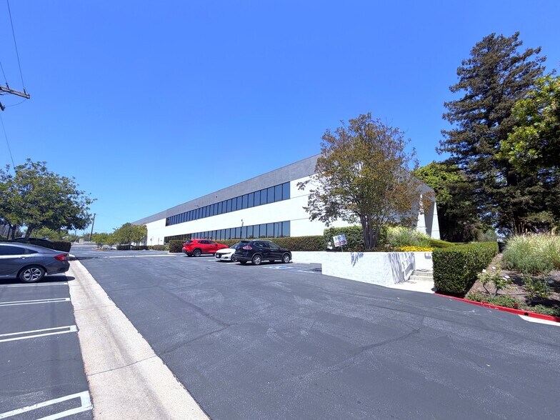 More Photos Of 2455 Teller Rd, Thousand Oaks Office For Lease
