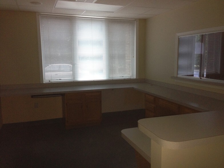More Photos Of 7151 Richmond Rd, Williamsburg Medical For Lease