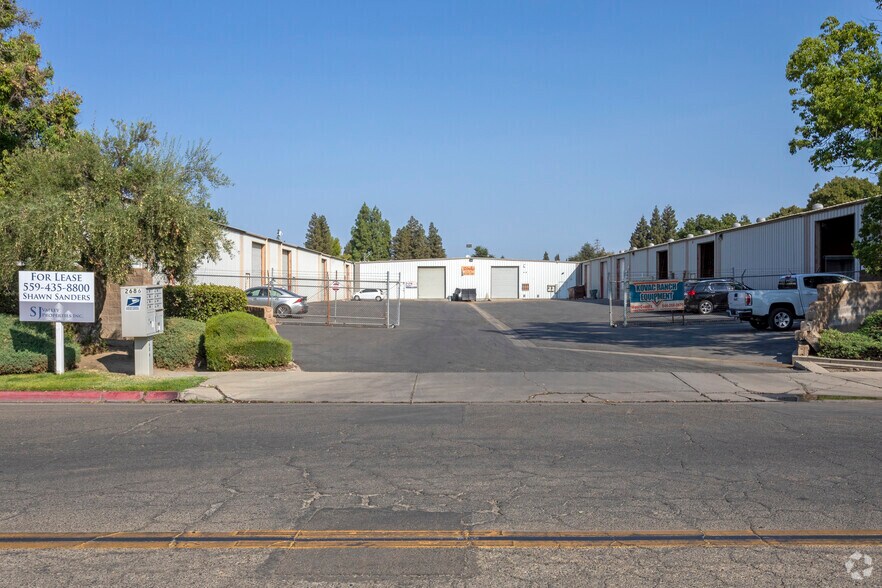 More Photos Of 2636-2686 N Argyle Ave, Fresno Warehouse For Lease