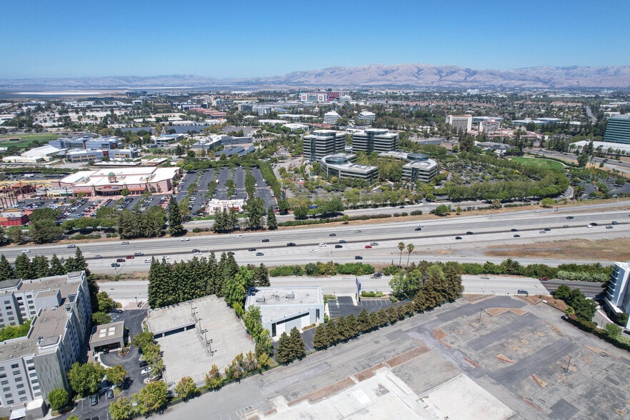 More Photos Of 3000 Lakeside Dr, Santa Clara Office For Lease