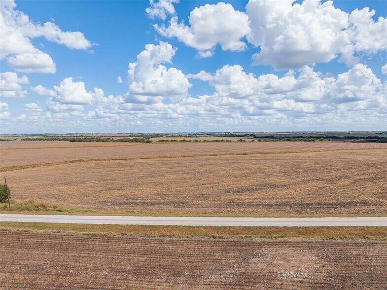 More Photos Of 000 Wells Lane, Manor Land For Sale