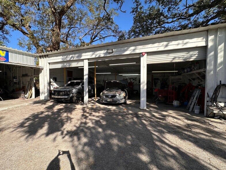 More Photos Of 6200 N Nebraska Ave, Tampa Auto Repair For Sale