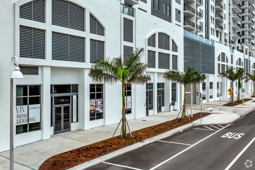 More Photos Of 1000 1st Ave N, Saint Petersburg Apartments For Lease