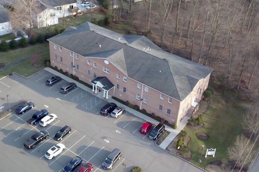 More Photos Of 7 Industrial Rd, Pequannock Office For Lease