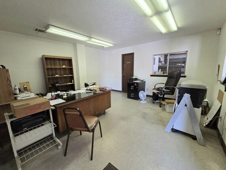 More Photos Of 1410 FM 2854 Rd, Conroe Industrial For Lease