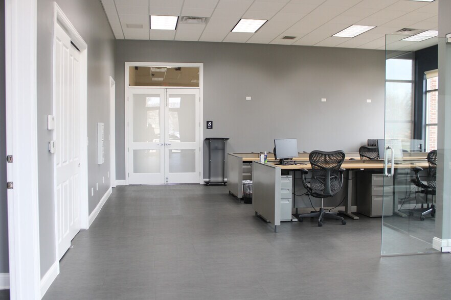 More Photos Of 575 W 1st Ave, Columbus Office For Sale