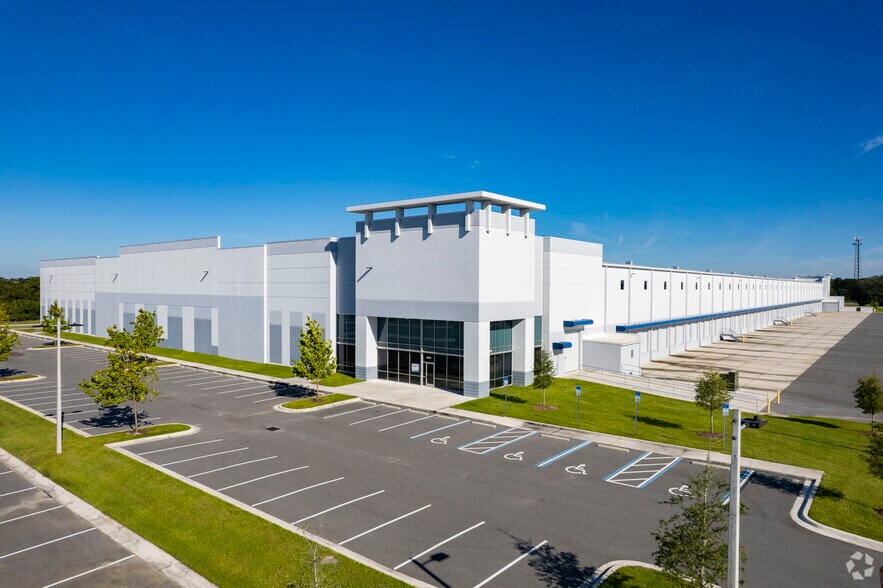 More Photos Of 5300 Allen K Breed Hwy, Lakeland Unknown For Lease