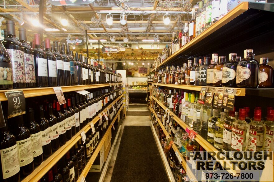 More Photos Of 182 US Highway 206, Flanders General Retail For Sale