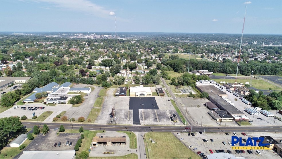 More Photos Of 876 E Midlothian Blvd, Youngstown Freestanding For Sale