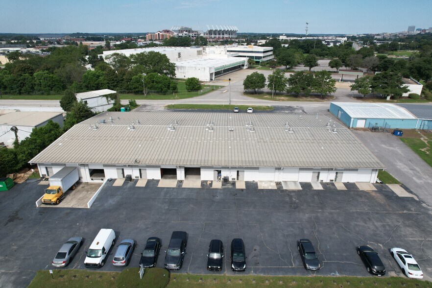 More Photos Of 111 Northway Rd, Columbia Warehouse For Lease