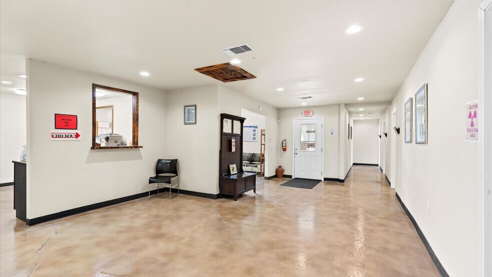 More Photos Of 9050 FM 78 Rd, Converse Medical For Sale