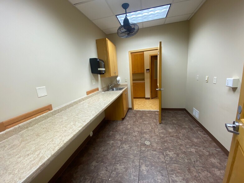 More Photos Of 227 16th St W, Dickinson Skilled Nursing Facility For Sale
