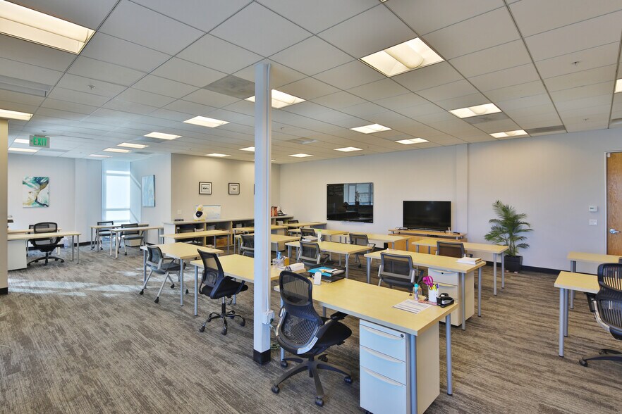 More Photos Of 2239-2245 W 190th St, Torrance Loft Creative Space For Sale