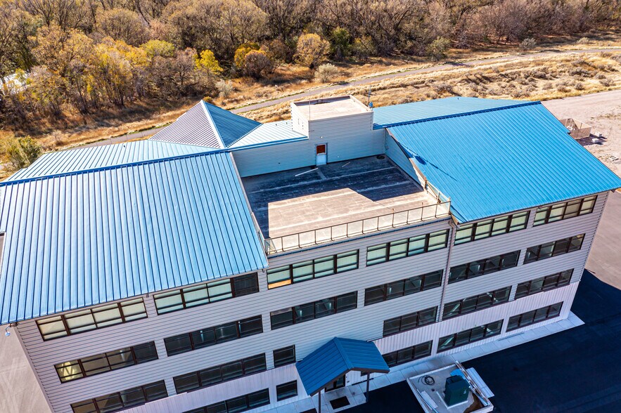 More Photos Of 1800 River Park Way, Pocatello Flex For Sale