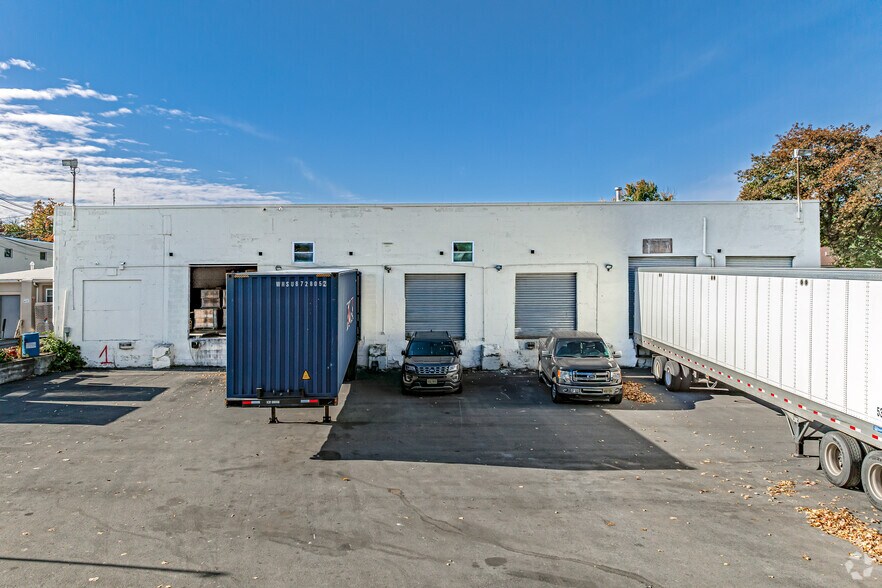 More Photos Of 310-316 Colfax Ave, Clifton Warehouse For Sale