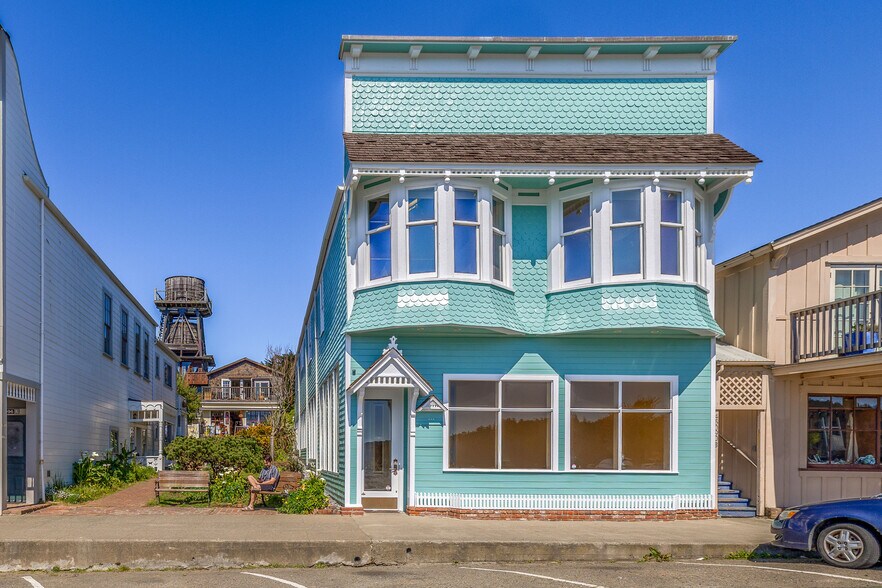 More Photos Of 45094 Main St, Mendocino General Retail For Sale