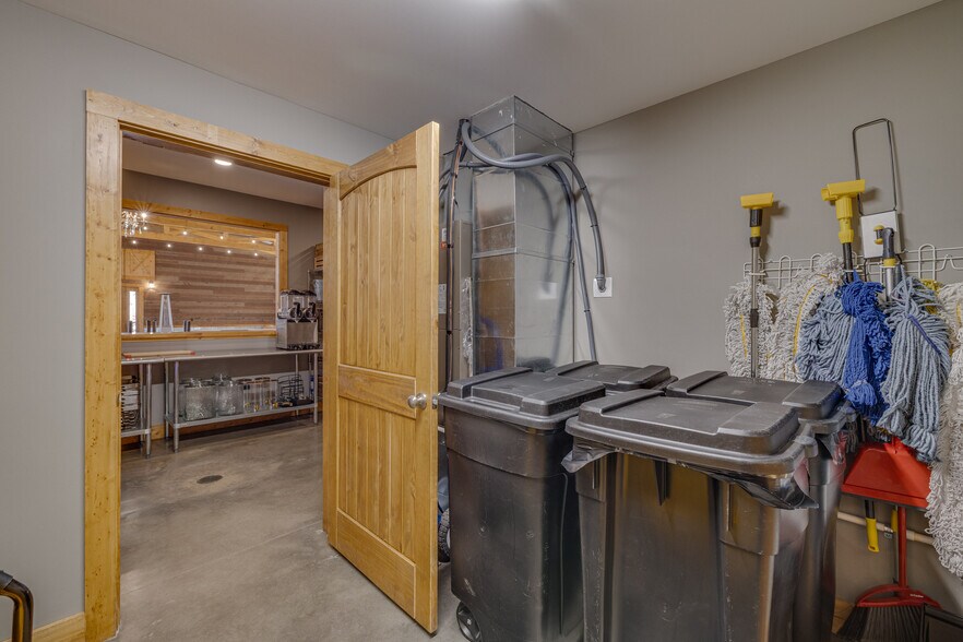 More Photos Of 3804 Russell Rd, Park Hills Specialty For Sale