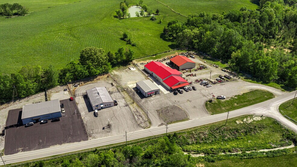 More Photos Of 505 Industrial Dr, Glasgow Flex For Sale