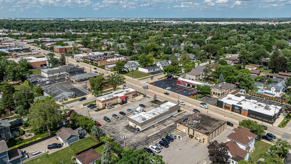 More Photos Of 332 N York St, Elmhurst Medical For Sale