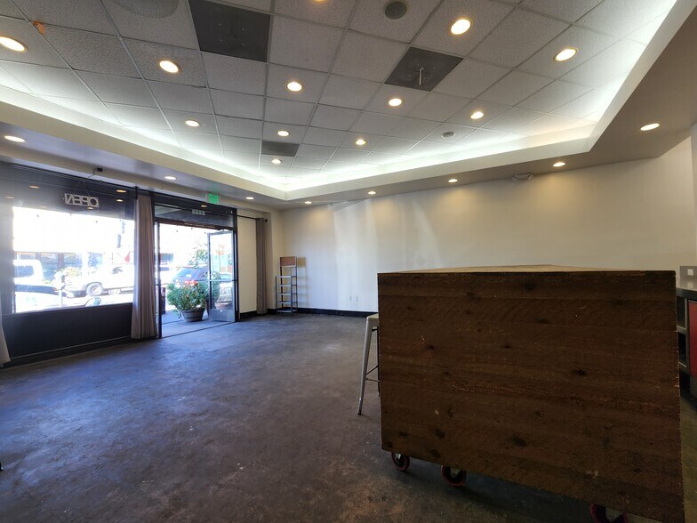 More Photos Of 1066-1070 S Fairfax Ave, Los Angeles Restaurant For Lease