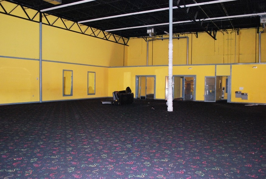 More Photos Of 5055 Austell Rd, Austell Storefront For Lease