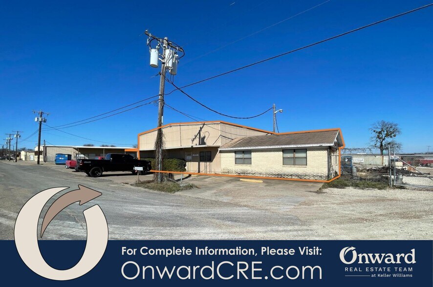 More Photos Of 1037 Industrial Blvd, Hewitt Distribution For Lease