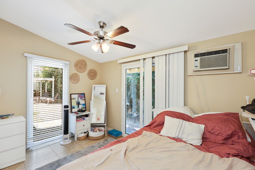 More Photos Of 1139 W Sycamore Ave, Orange Multifamily For Sale