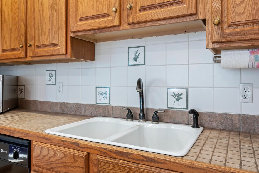 More Photos Of 41 Hobbs Rd, West Newfield Specialty For Sale