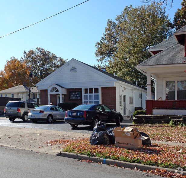 More Photos Of 3530 Southern Blvd, Youngstown Veterinarian Kennel For Lease