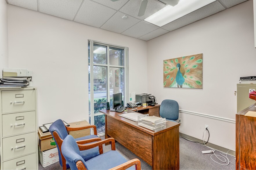 More Photos Of 5205 Village Blvd, West Palm Beach Medical For Lease