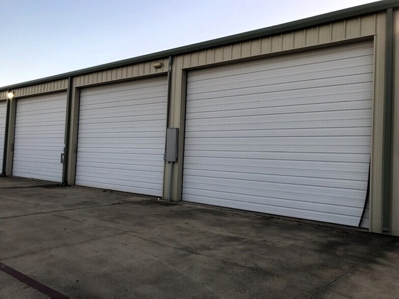 More Photos Of 18901 Kuykendahl Rd, Spring Freestanding For Lease