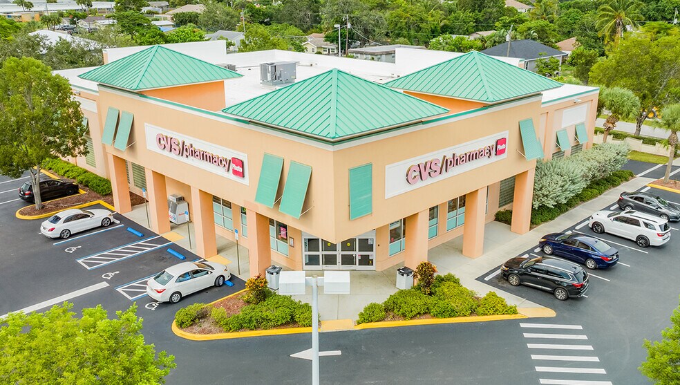 Primary Photo Of 2515 Shadowlawn Dr, Naples Drugstore For Sale