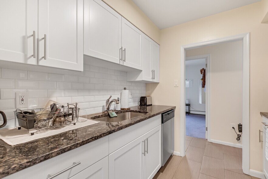 More Photos Of 200 Spruce St, Doylestown Multifamily For Sale