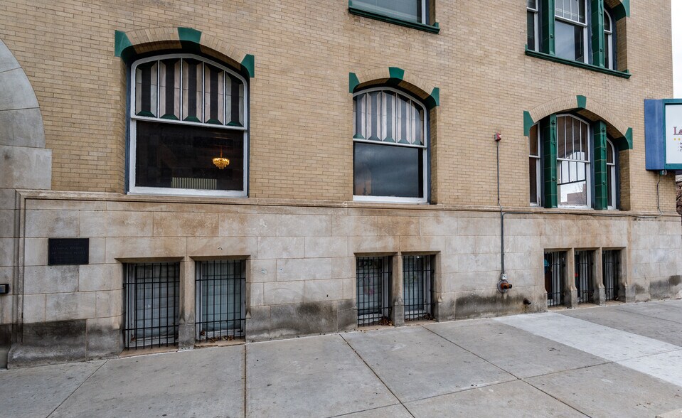 More Photos Of 130 E Kiowa Ave, Colorado Springs Apartments For Sale