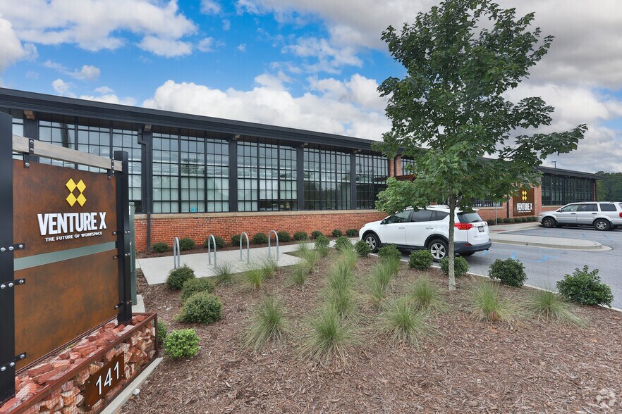 More Photos Of 141 Traction St, Greenville Coworking Space