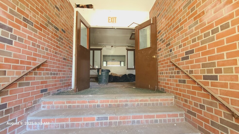 More Photos Of 208 N 5th Ave, Mount Vernon Specialty For Sale