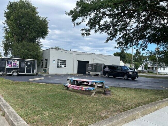 More Photos Of 535 E Dixie Dr, Dayton Warehouse For Sale
